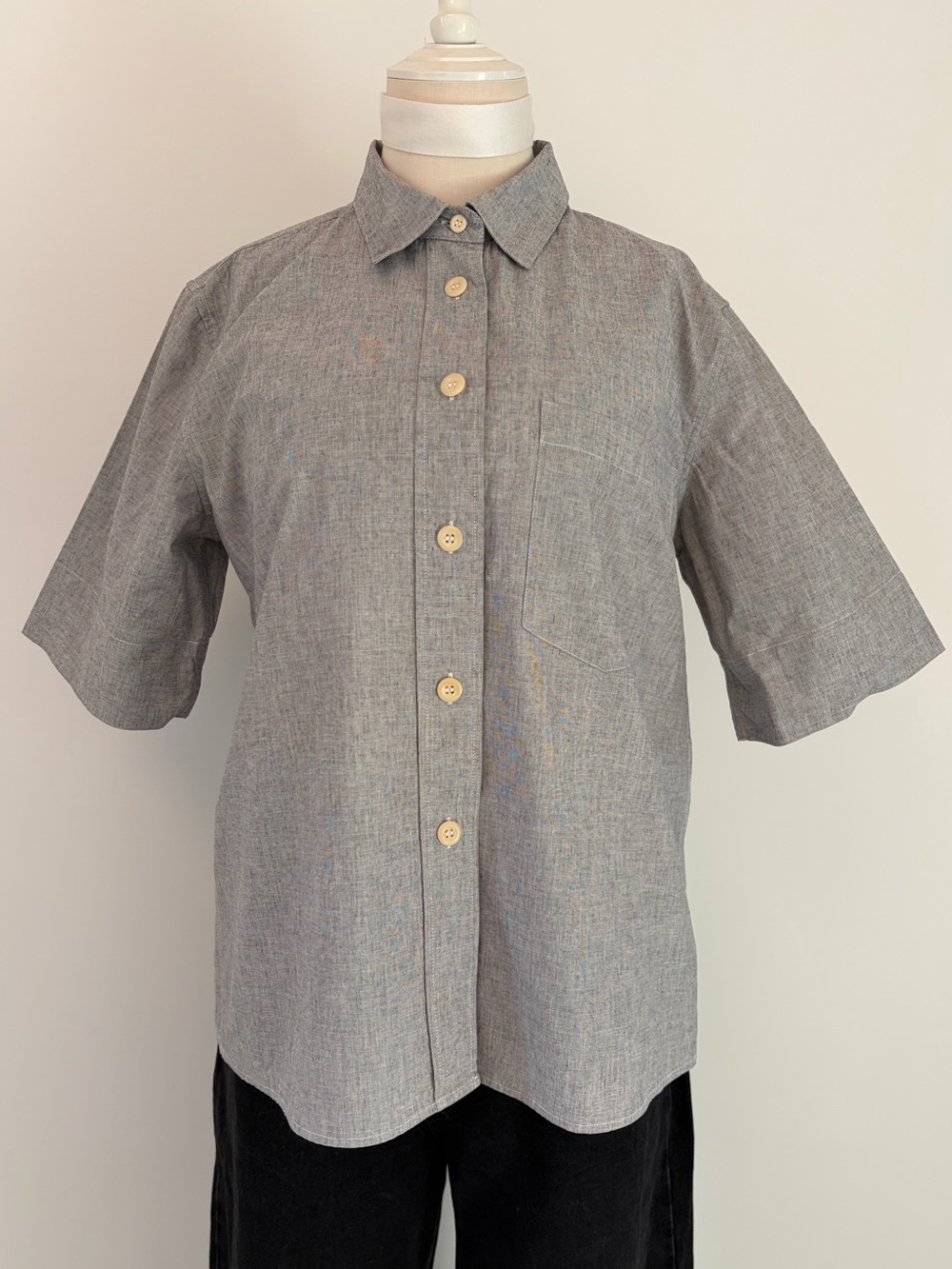 Women's MHL Short-Sleeve Button-Down Shirt in Light Gray 2-tone Cotton